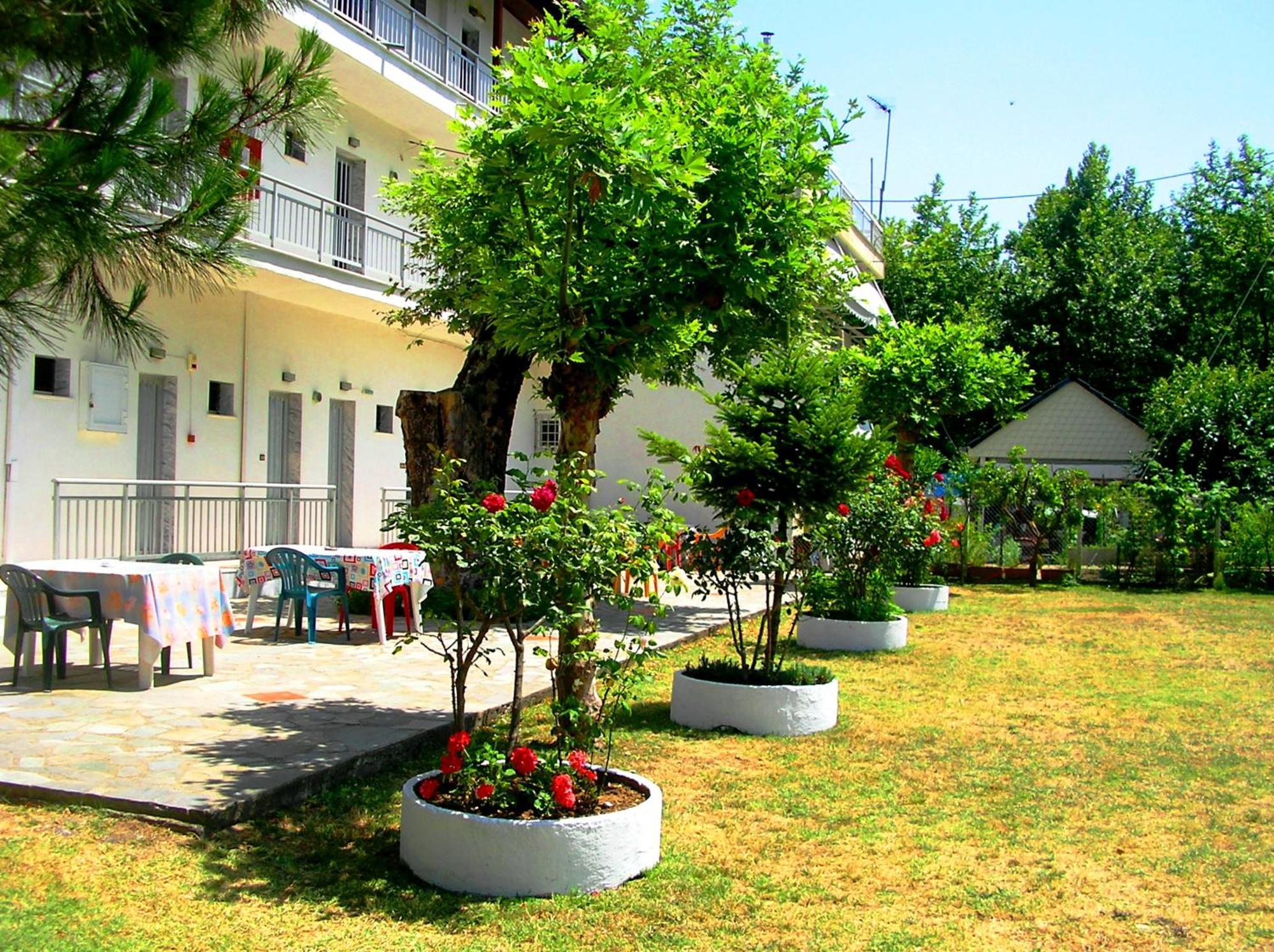 Apartments Ziogas Paralía Skotínis Exteriör bild